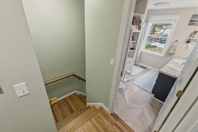 18 Meetinghouse Road, Keene, NH 03431