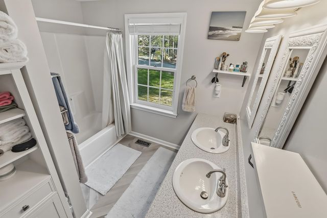 18 Meetinghouse Road, Keene, NH 03431