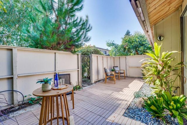 855 Brookline Drive E, Sunnyvale, CA 94087