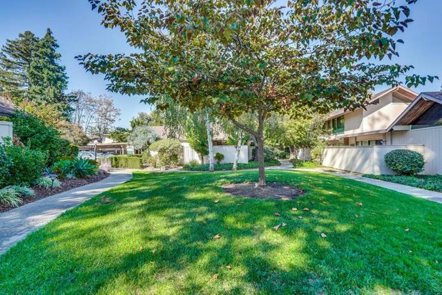 855 Brookline Drive E, Sunnyvale, CA 94087