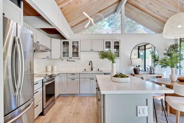 855 Brookline Drive E, Sunnyvale, CA 94087