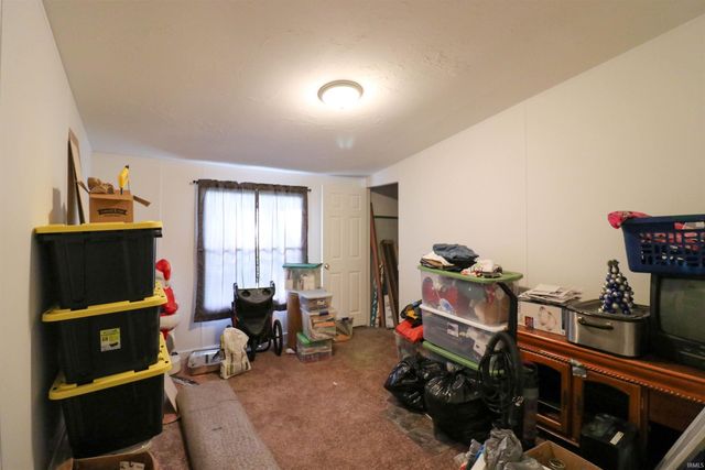 226 S Manor Avenue, Albany, IN 47320