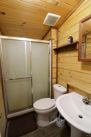 226 S Manor Avenue, Albany, IN 47320