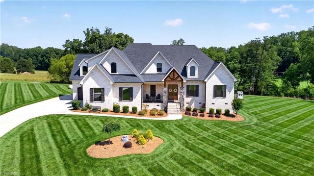 402 Mitchells Landing Way, Greensboro, NC 27455