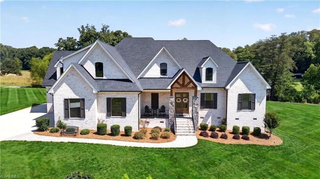 402 Mitchells Landing Way, Greensboro, NC 27455