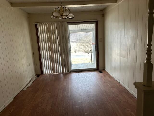 40 Fork Field Road, Oneida, KY 40972