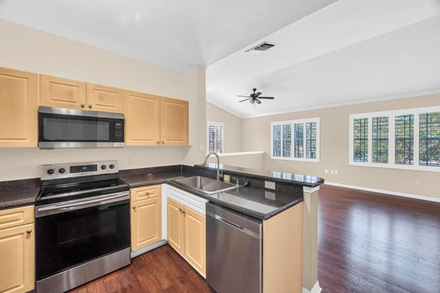 319 SE Kitching Circle, Stuart, FL 34994