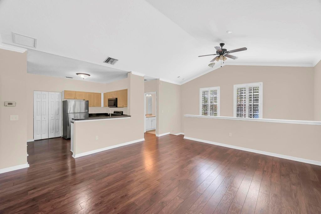 319 SE Kitching Circle, Stuart, FL 34994