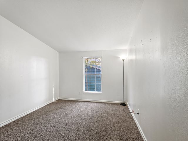 202 Forgotten Lane, Mabank, TX 75156