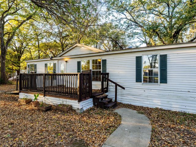 202 Forgotten Lane, Mabank, TX 75156