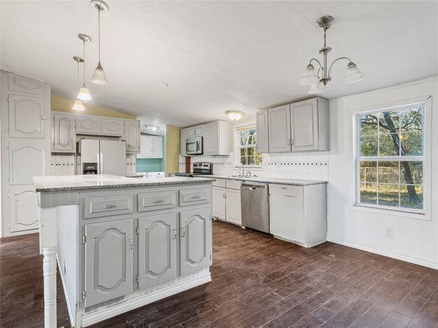 202 Forgotten Lane, Mabank, TX 75156