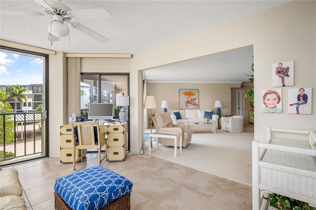 1821 Mooringline Drive 2F, Vero Beach, FL 32963