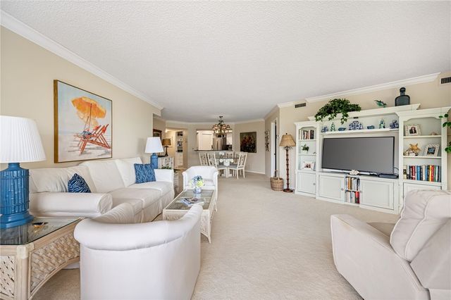 1821 Mooringline Drive 2F, Vero Beach, FL 32963