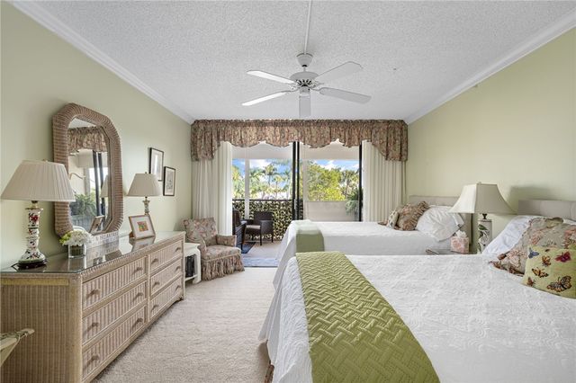 1821 Mooringline Drive 2F, Vero Beach, FL 32963