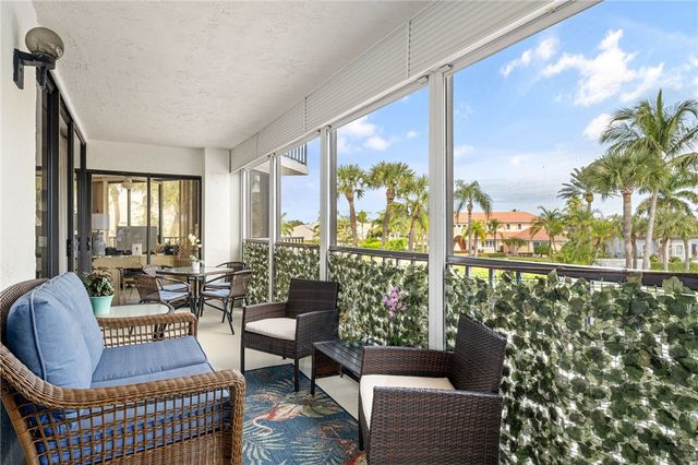 1821 Mooringline Drive 2F, Vero Beach, FL 32963