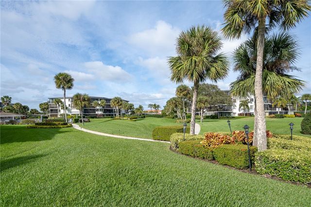 1821 Mooringline Drive 2F, Vero Beach, FL 32963