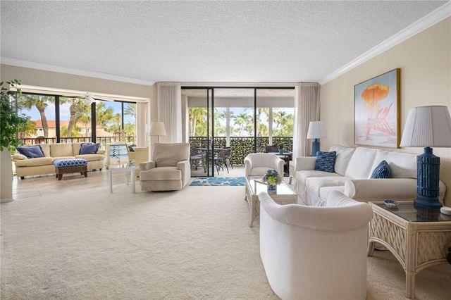 1821 Mooringline Drive 2F, Vero Beach, FL 32963