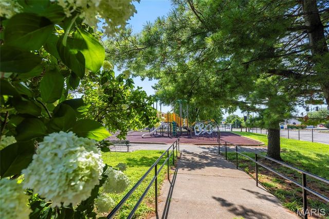 2106 S 8th Street, St Louis, MO 63104
