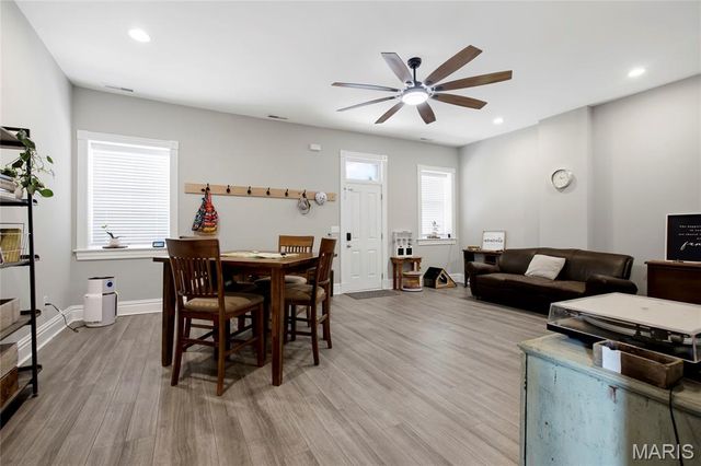 2106 S 8th Street, St Louis, MO 63104