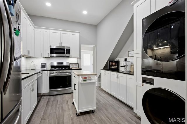 2106 S 8th Street, St Louis, MO 63104
