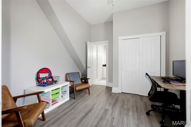 2106 S 8th Street, St Louis, MO 63104