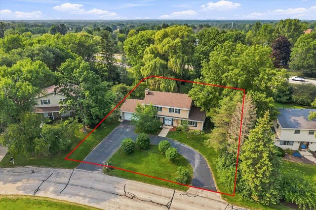 11145 N Riverland COURT, Mequon, WI 53092