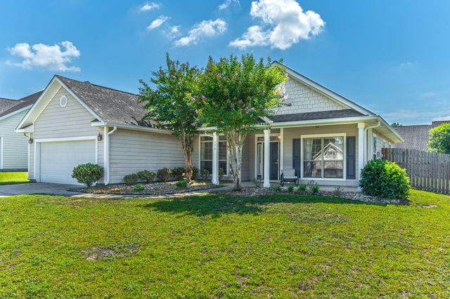 138 Crab Apple Avenue, Crestview, FL 32536