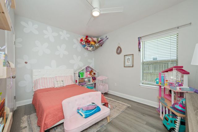 138 Crab Apple Avenue, Crestview, FL 32536