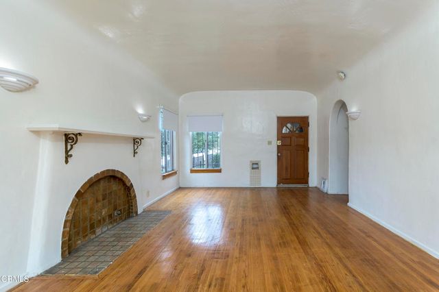 3201 W 21st Street, Los Angeles, CA 90018