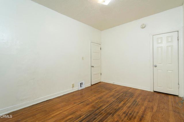 3201 W 21st Street, Los Angeles, CA 90018