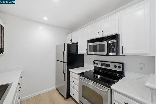 130 Reflections Dr 28, San Ramon, CA 94583