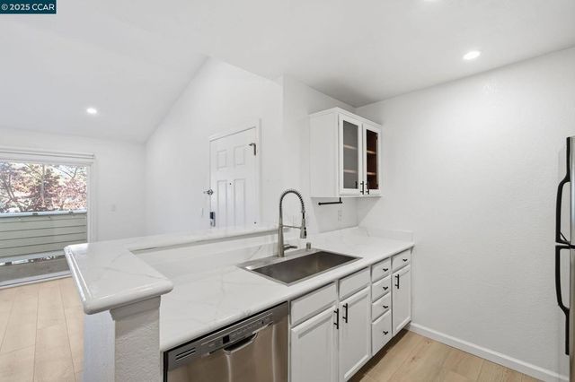 130 Reflections Dr 28, San Ramon, CA 94583