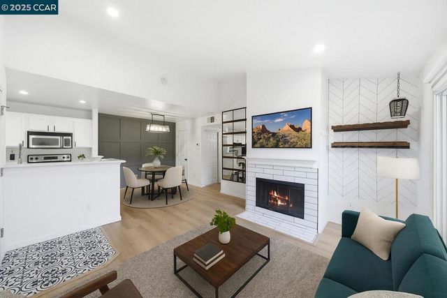 130 Reflections Dr 28, San Ramon, CA 94583