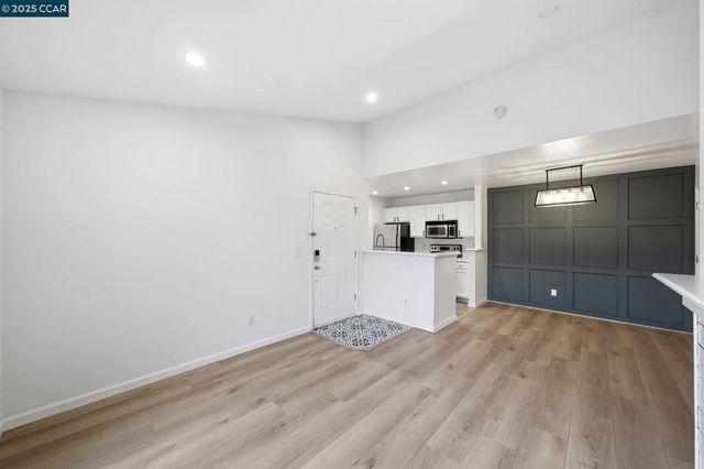 130 Reflections Dr 28, San Ramon, CA 94583