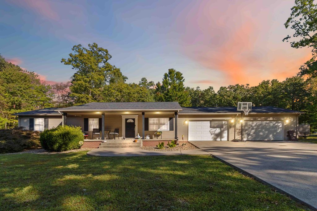 1490 Hickory Hills Lane, London, KY 40741