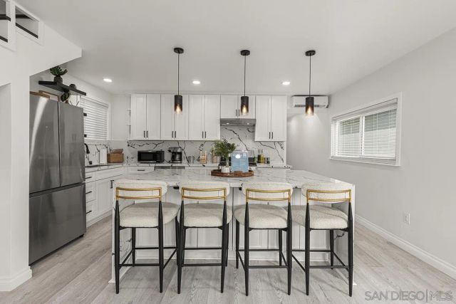 3611 Moultrie, San Diego, CA 92117