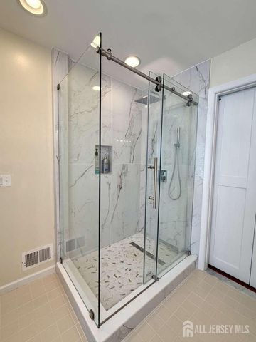 57 Yorktown Road, South Brunswick, NJ 08852