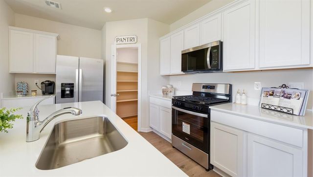 5913 Green Meadow Lane, Oklahoma City, OK 73132