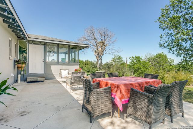 426 E Hathaway, San Antonio, TX 78209