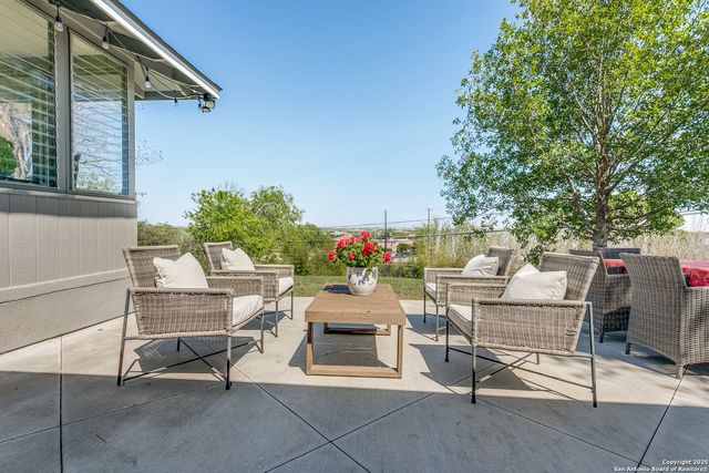 426 E Hathaway, San Antonio, TX 78209