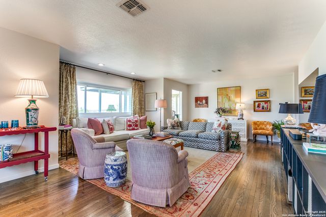 426 E Hathaway, San Antonio, TX 78209