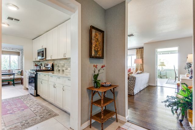 426 E Hathaway, San Antonio, TX 78209