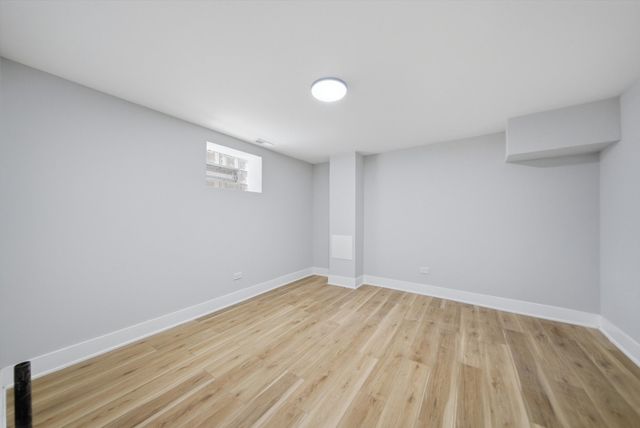 8049 S Kimbark Avenue, Chicago, IL 60619