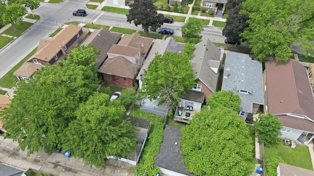 8049 S Kimbark Avenue, Chicago, IL 60619