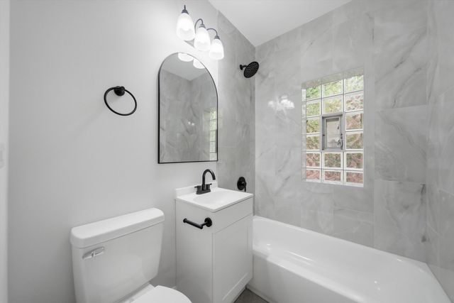 8049 S Kimbark Avenue, Chicago, IL 60619