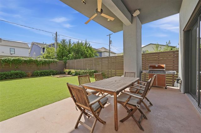 734 E 8th Street, Houston, TX 77007