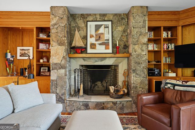 4616 & 4237 Crow Creek Road, Lakemont, GA 30552