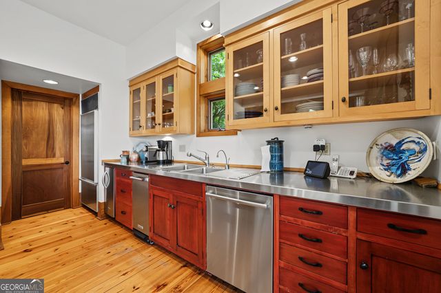 4616 & 4237 Crow Creek Road, Lakemont, GA 30552