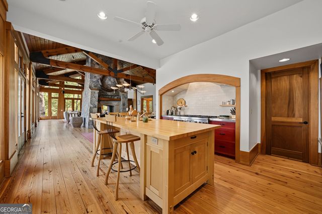 4616 & 4237 Crow Creek Road, Lakemont, GA 30552