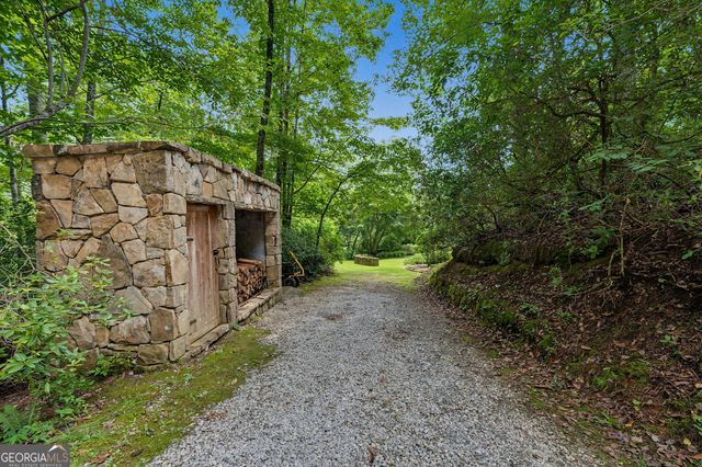 4616 & 4237 Crow Creek Road, Lakemont, GA 30552